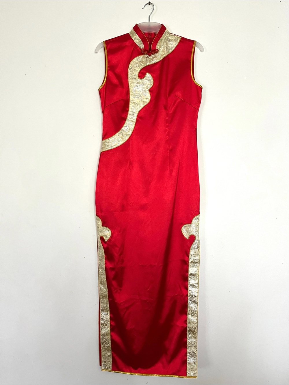 New Custom-Made Red Qipao / Cheongsam – Fits Size M–L